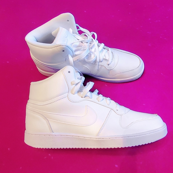 Mens Nike size 11 - Picture 3 of 5